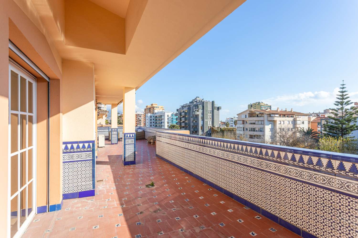 SPECTACULAR PENTHOUSE IN THE HEART OF FUENGIROLA