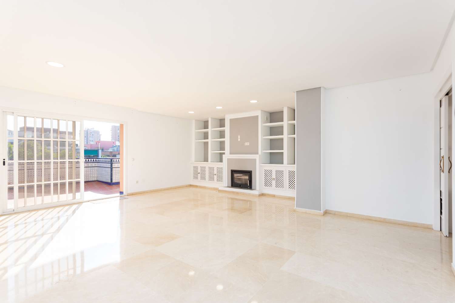 SPECTACULAR PENTHOUSE IN THE HEART OF FUENGIROLA