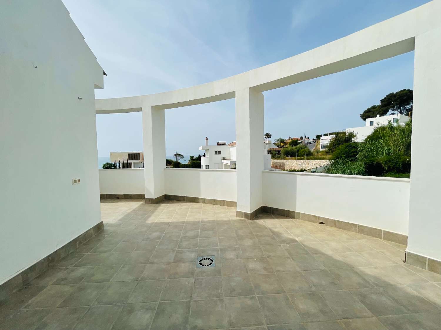 Villa for sale in Benalmádena