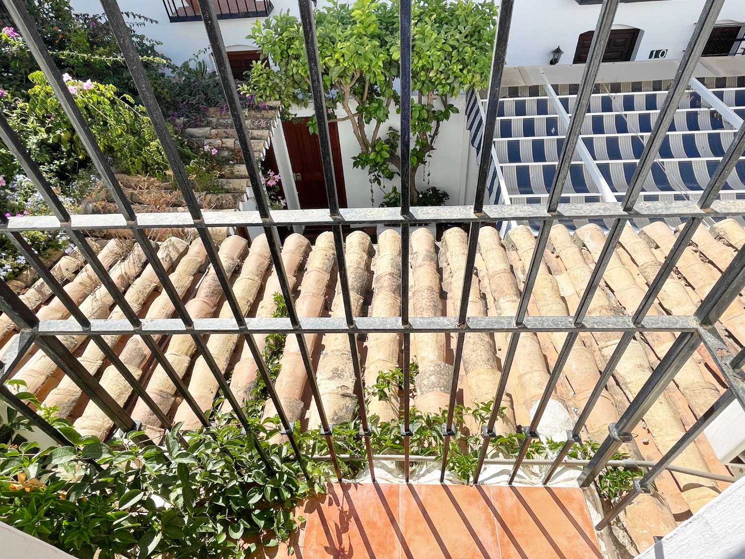 CASA ADOSADA EN VENTA, FUENGIROLA