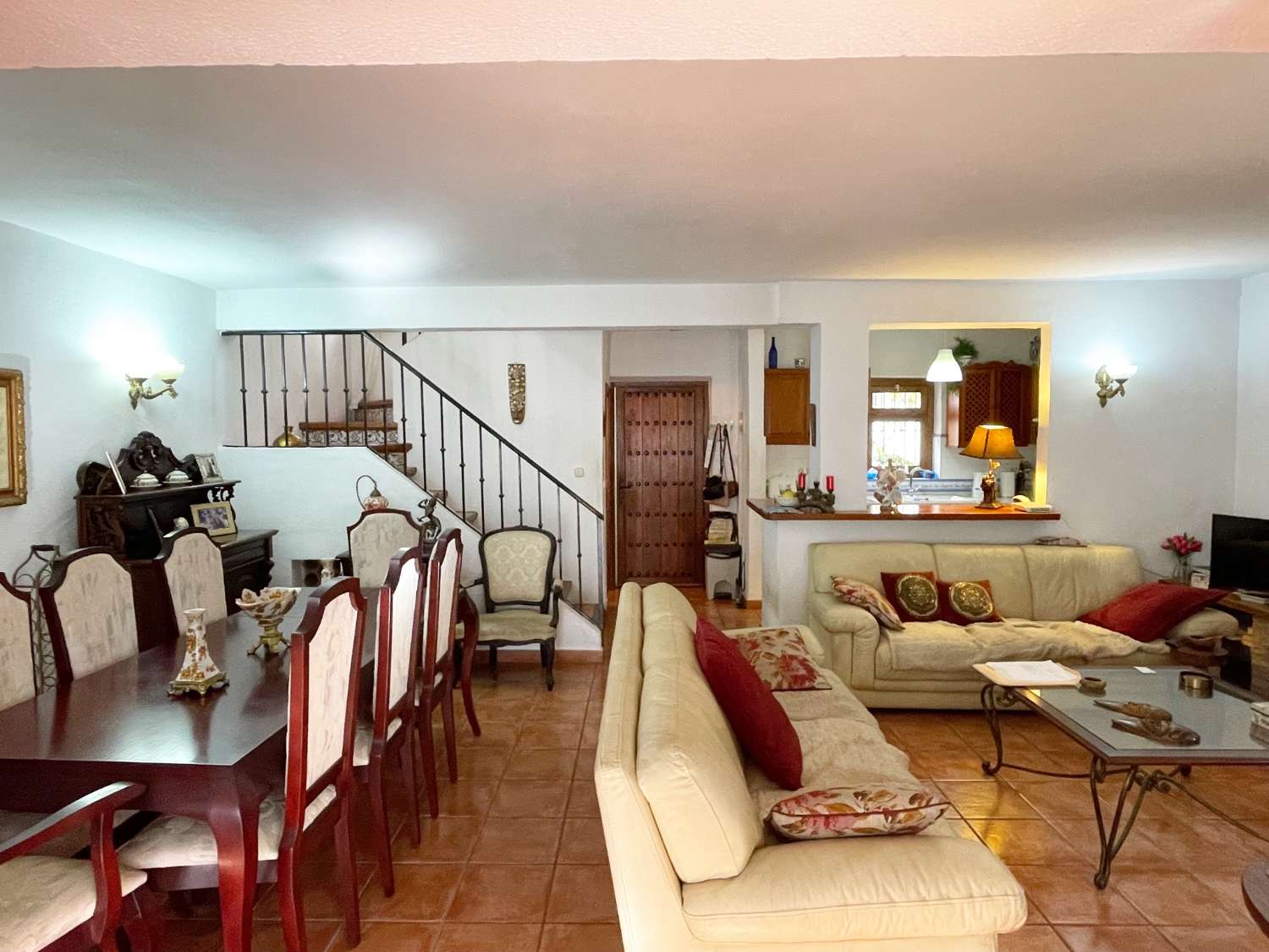 CASA ADOSADA EN VENTA, FUENGIROLA