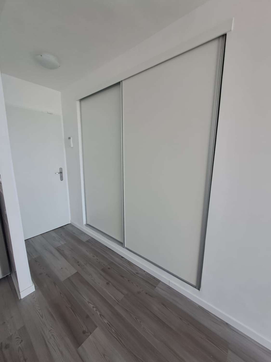 APARTAMENTO TOTALMENTE REFORMADO