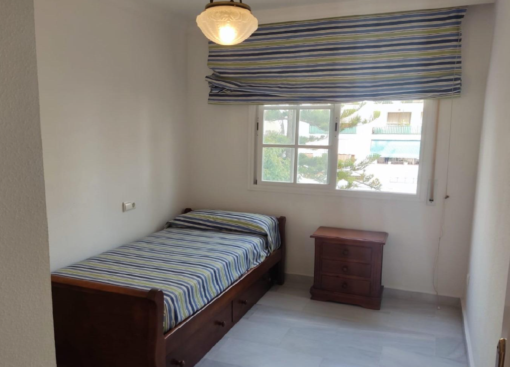 PISO EN VENTA, FUENGIROLA