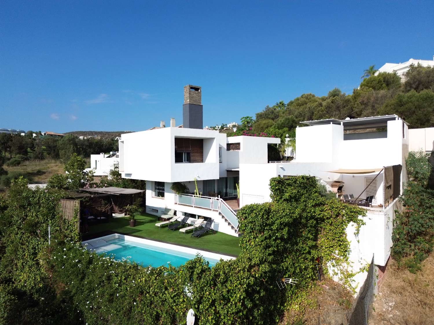 CHALET INDEPENDIENTE EN VENTA, MIJAS