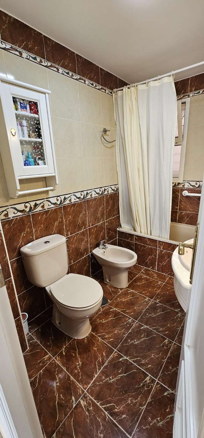 PISO EN VENTA, FUENGIROLA