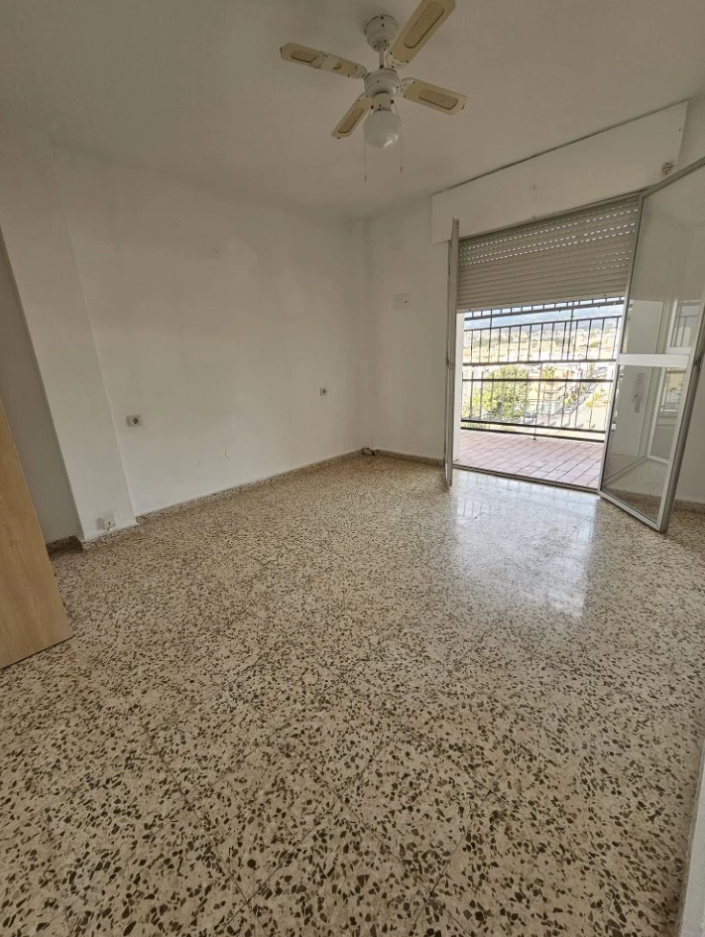 PISO EN VENTA, FUENGIROLA