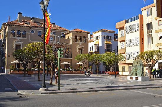 APARTMENT FOR SALE MIRAMAR, FUENGIROLA