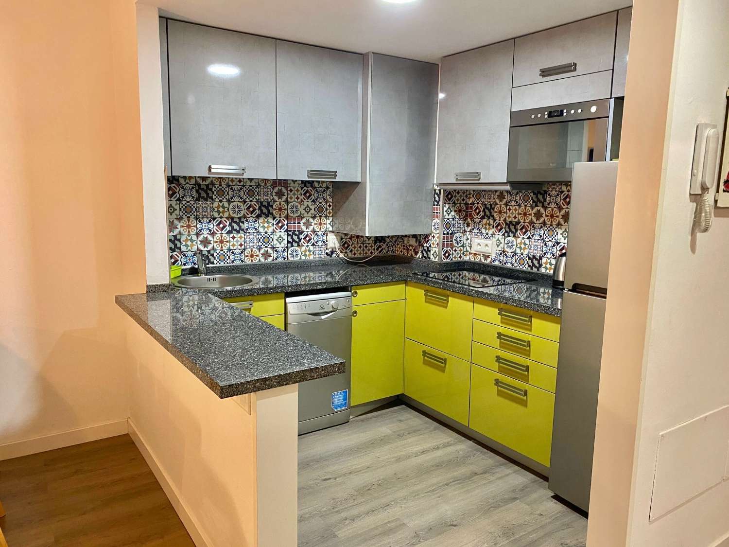 VENTA MODERNO APARTAMENTO EN MIJAS COSTA - GARAJE - AVENIDA ANDALUCIA - ZONA MIRAMAR