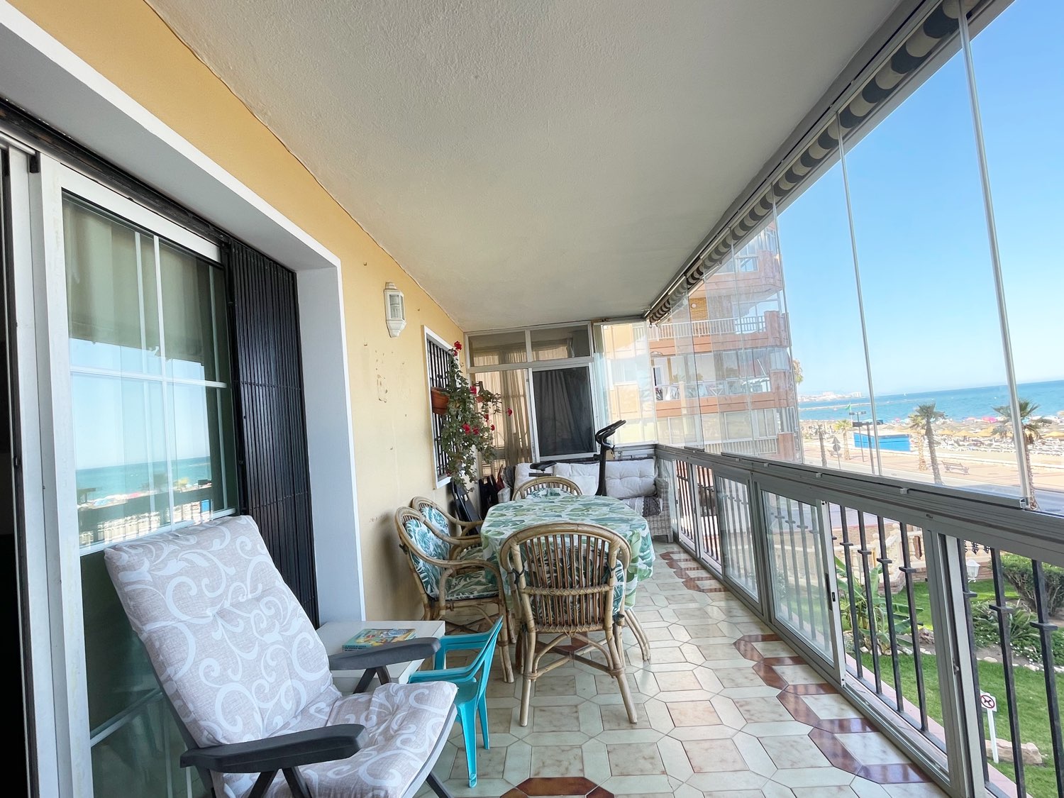 Flat for rent in Carvajal - Las Gaviotas (Fuengirola)