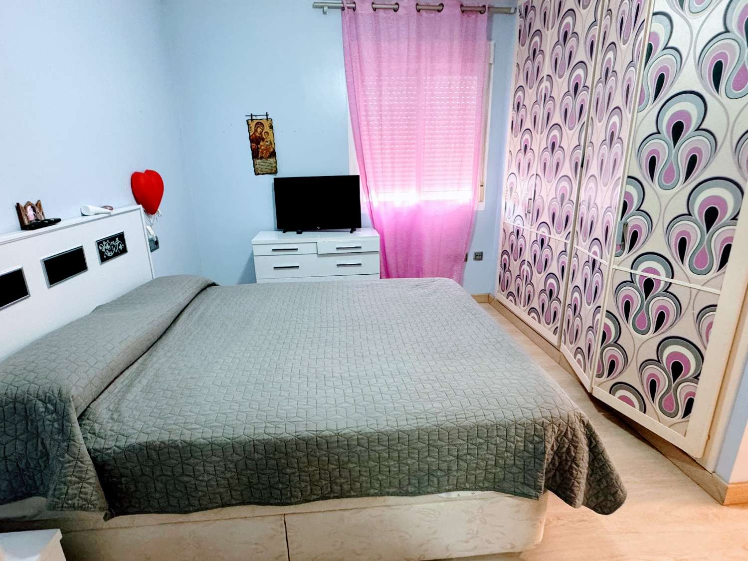 Acogedor Piso en venta con Amplias Comodidades