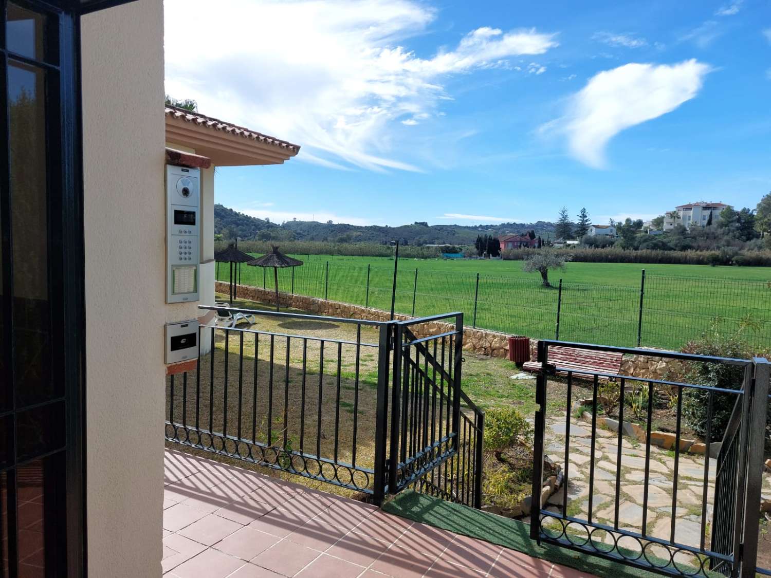 Appartement Charmant avec Vue sur le Golf à Mijas Golf