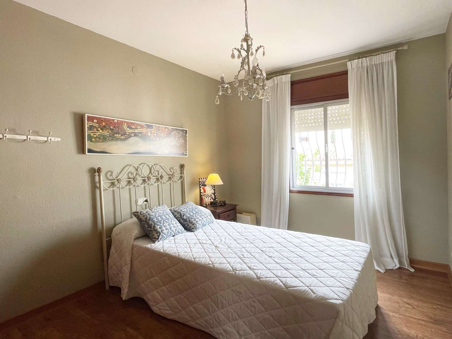 CHALET ADOSADO EN VENTA, FUENGIROLA