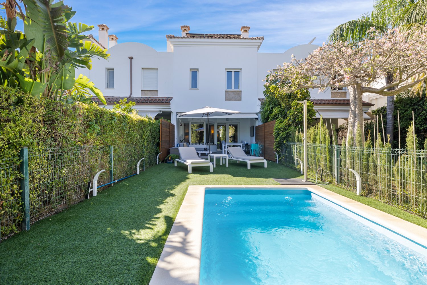 Maison Mitoyenne Exclusive avec Piscine Privée, à 300m de la Plage dans la Reserva del Higuerón"