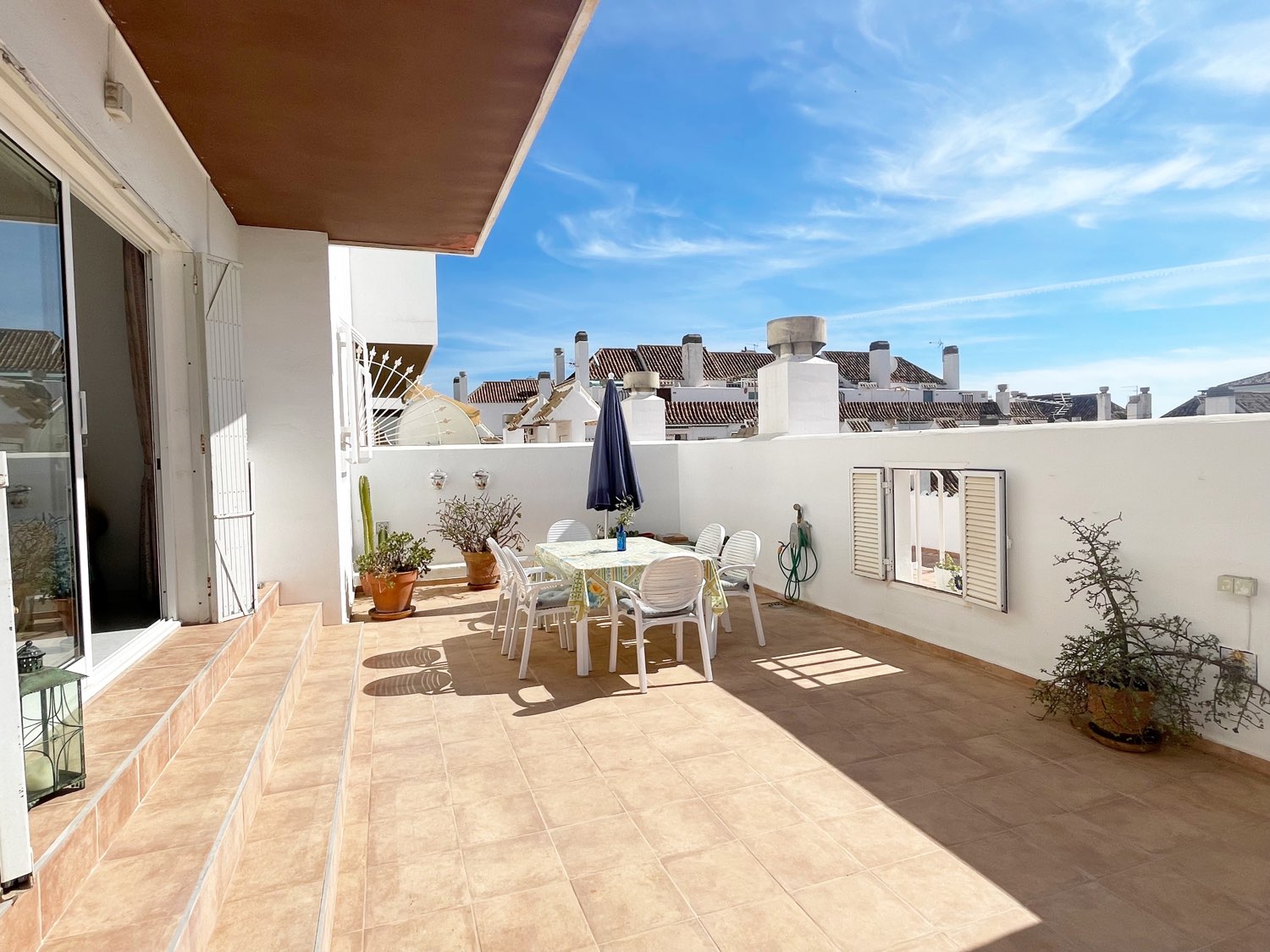 Piso en Pueblo Mijitas con gran terraza