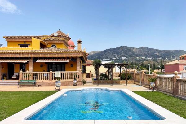 Casa en venta en Campo de Mijas